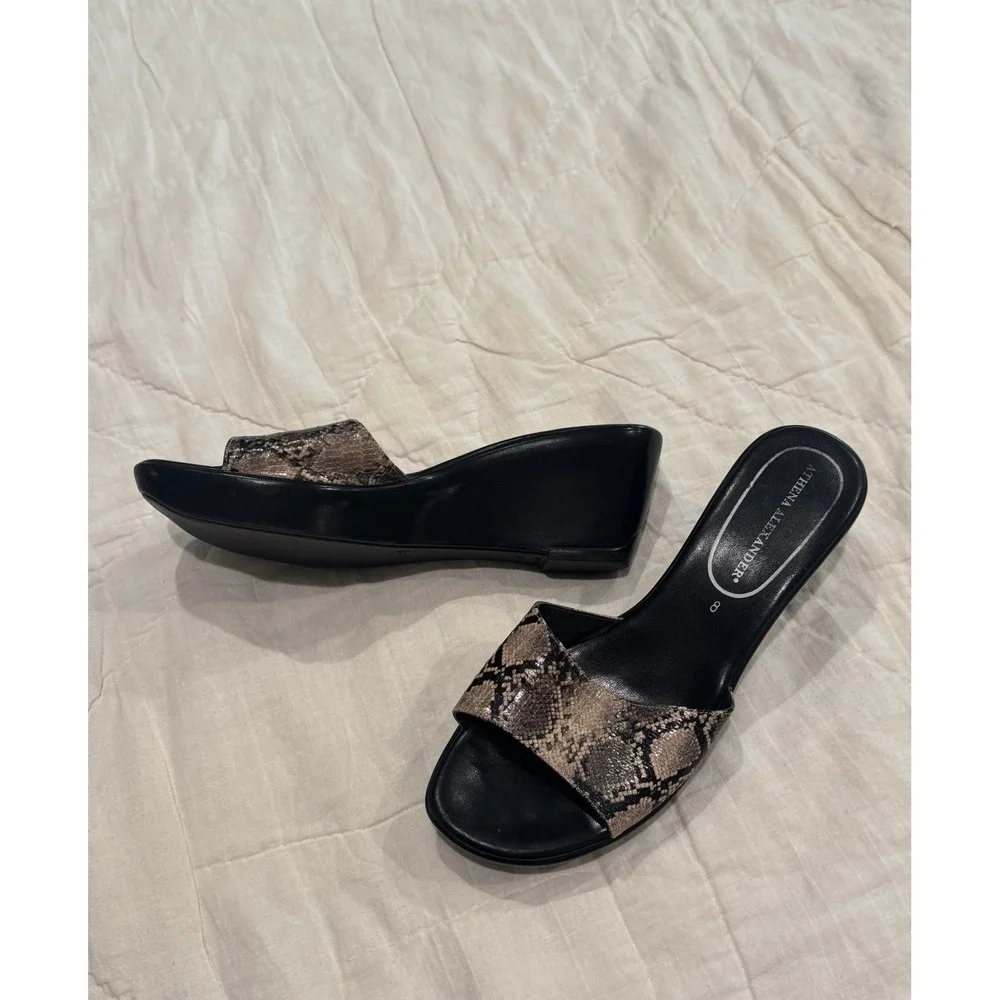 Athena Alexander Womens 8 Black Faux Snakeskin Platform Wedge‎ Slide Sandals